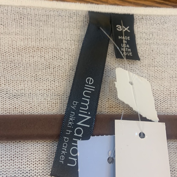 Brand new plus size top! - Picture 2 of 5